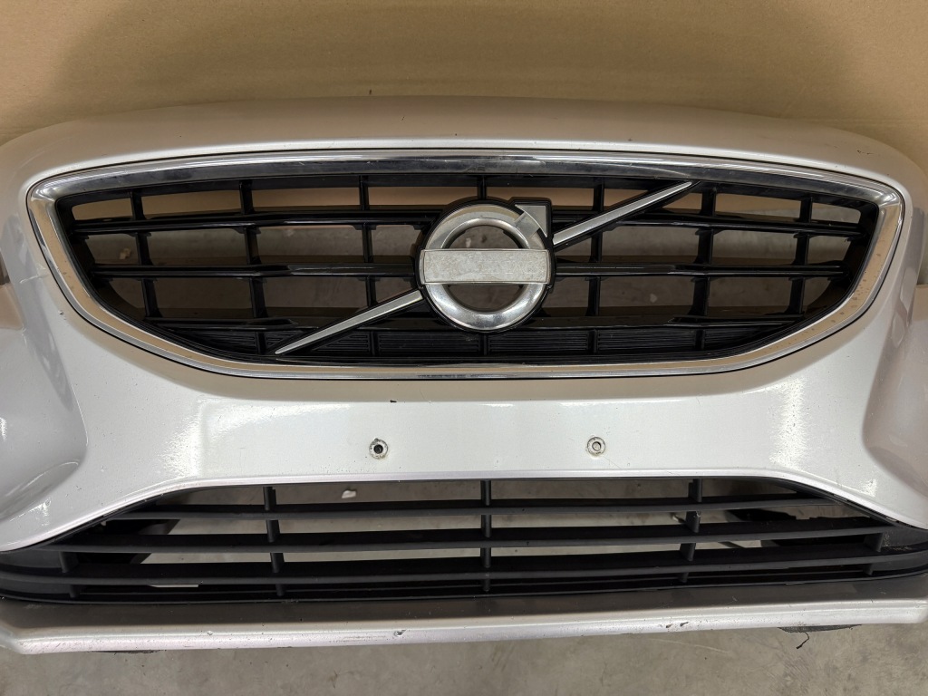 Бампер перед передний volvo v40 ii 2 Киев