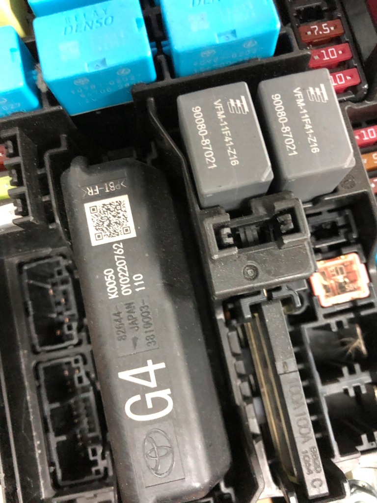 фото №12, Toyota yaris iv электропроводка жгут отсек двигателя