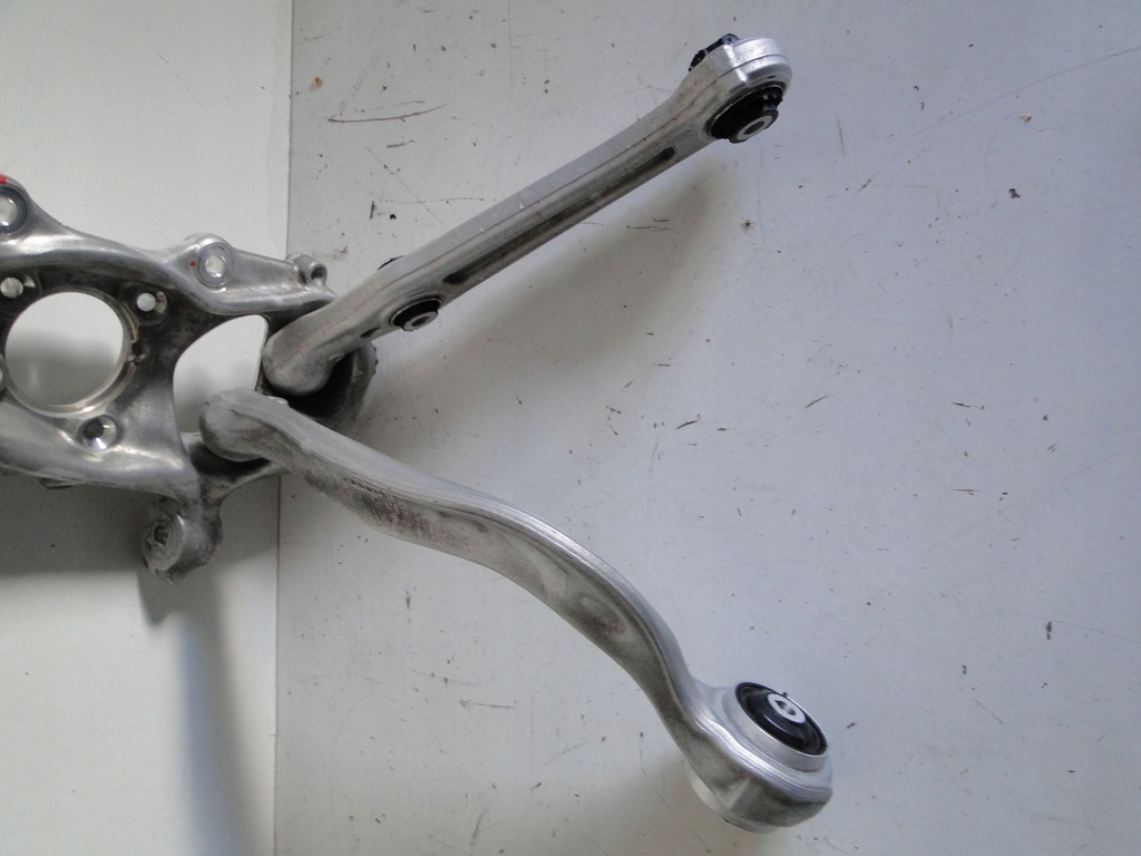 фото №6, Mercedes eqs 297 v297 поворотный кулак передняя правая 4matic a2973320800 a2970800