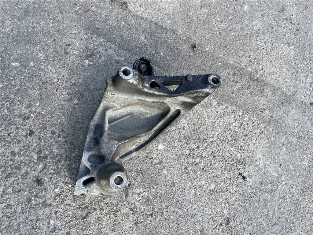 фото №5, Кронштейн кронштейн двигателя 2.0 tdi fwd vw crafter 2 ii man tge