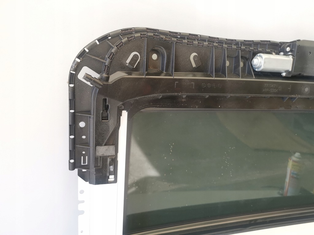 фото №10, Mitsubishi outlander iii люк панорама моторчик шторка