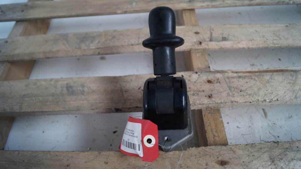 Клапан тормоза ручного ручной renault premium dxi Оригинал