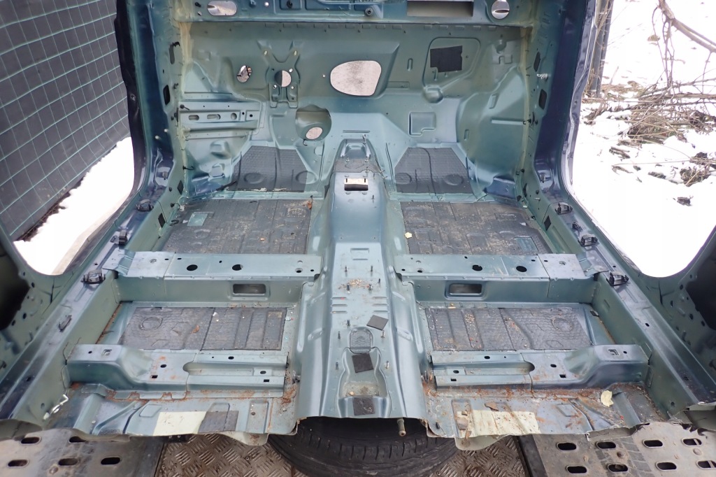 фото №13, Tipo ii 2015- лонжерон правая перед передняя