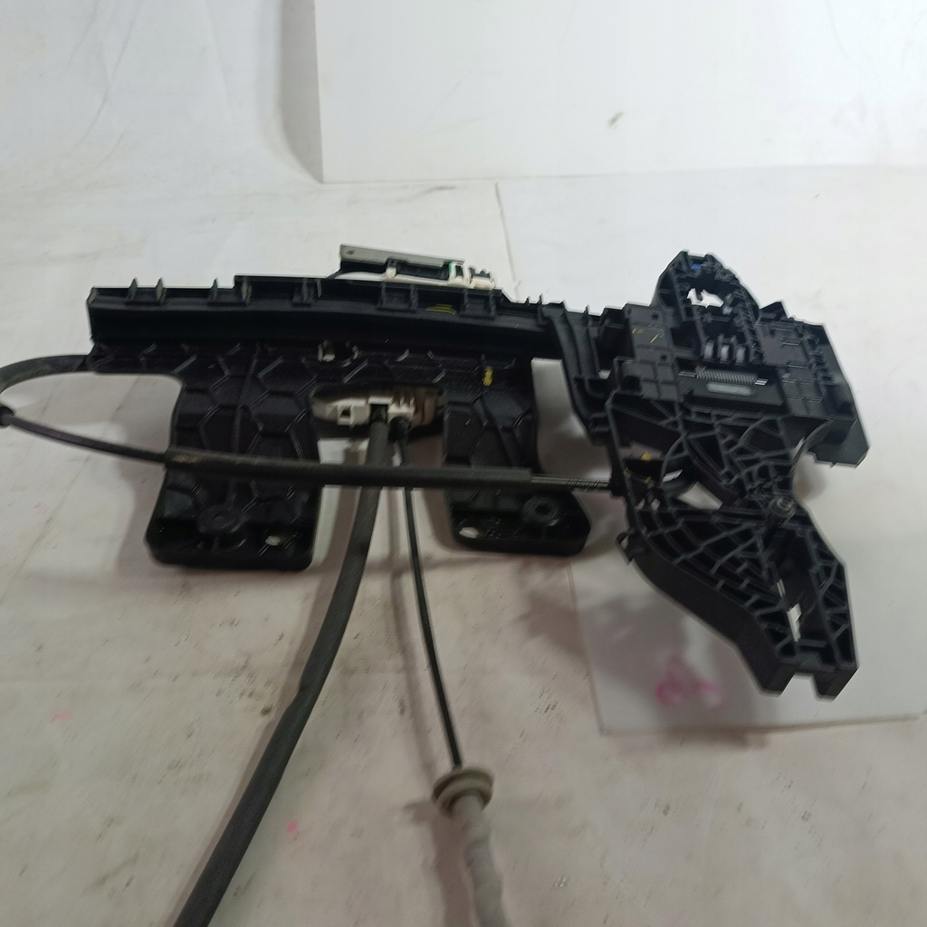 фото №7, Dodge ram 19- замок правый задняя usa p04589914aeb