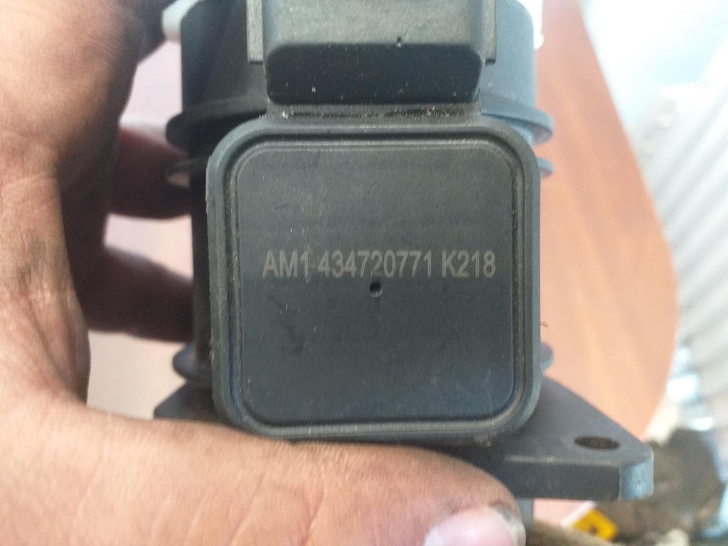 фото №8, Расходомер am1 434720771 renault opel 2.0