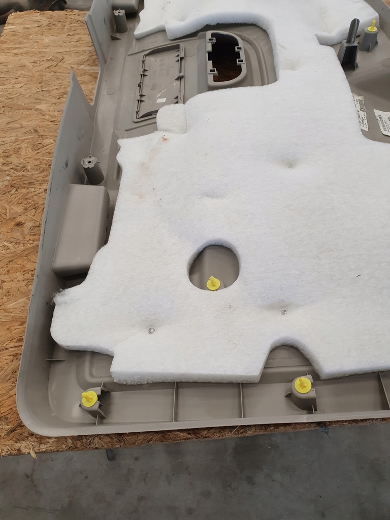 фото №7, Town & country 2015 обшивка крышки багажника