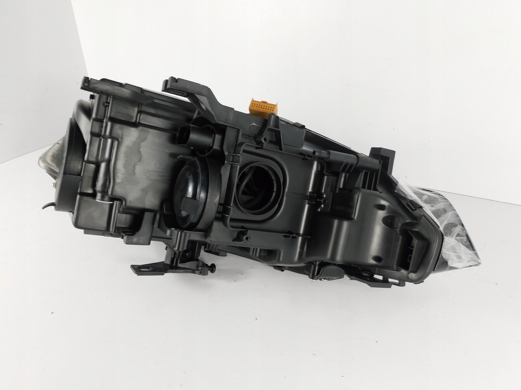 фото №10, Audi a5 8t lift лампа правая ксенон нет поворотный 8t0941006c nowa