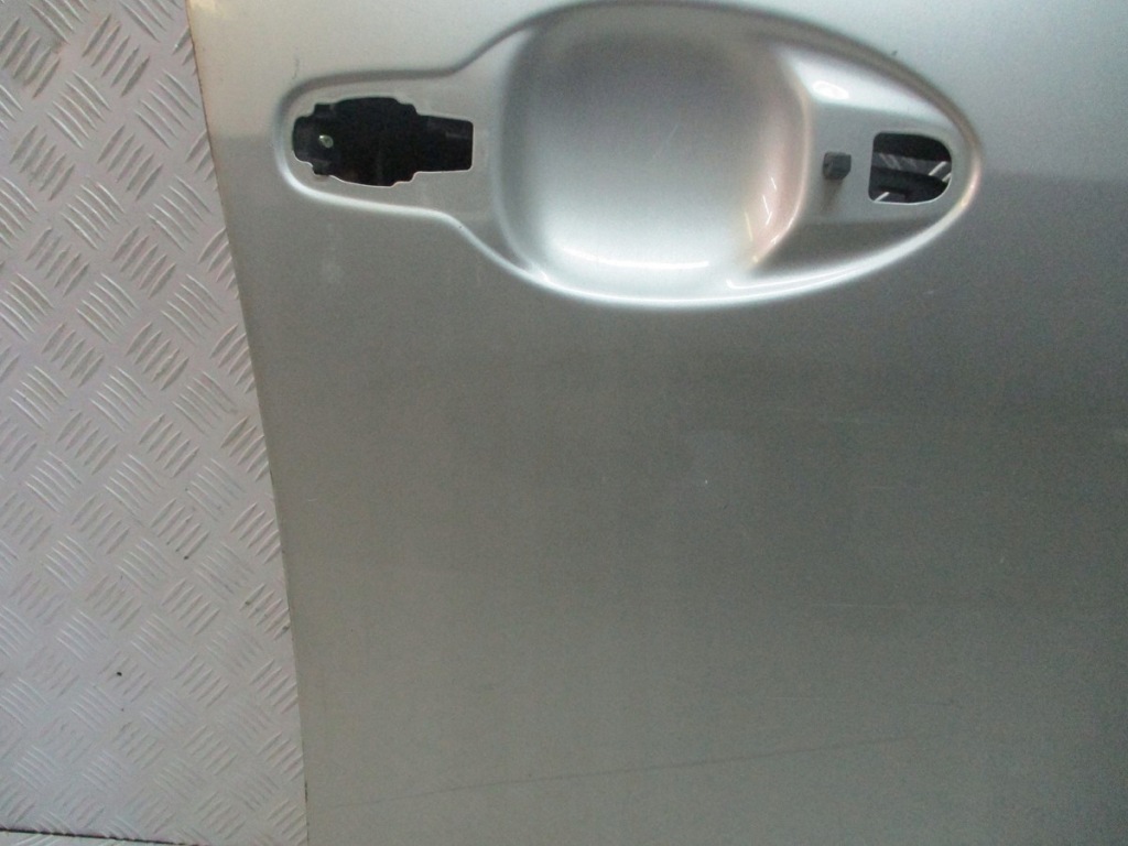 фото №5, Дверь правый перед toyota avensis t25 1co