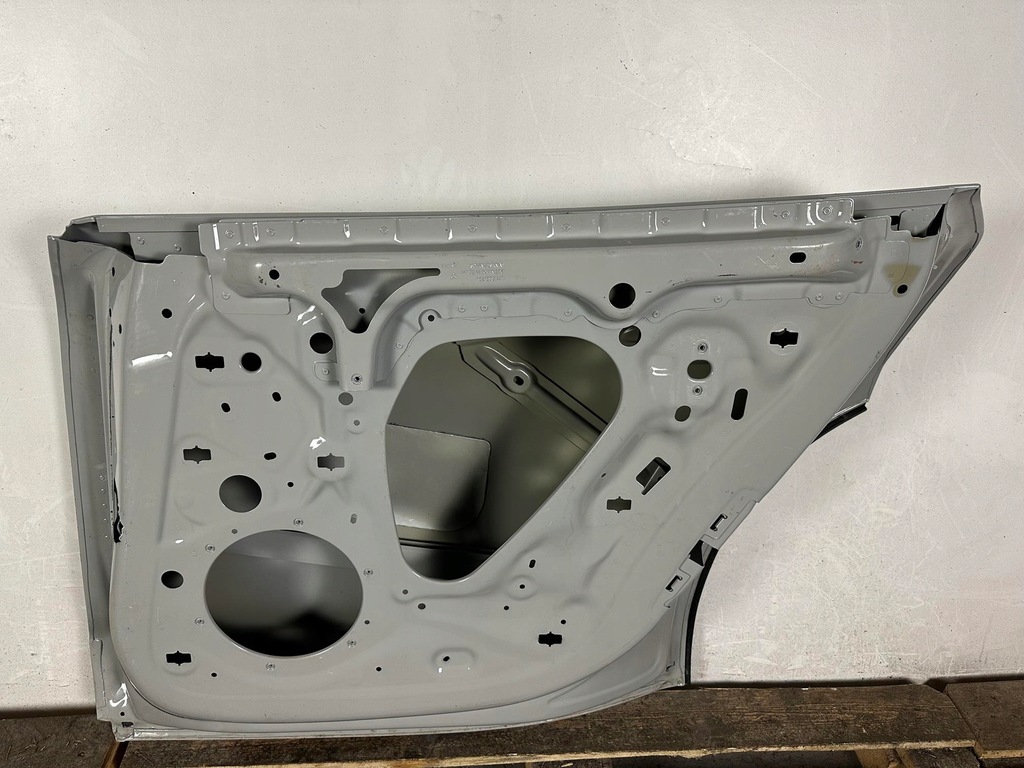 фото №5, Дверь задняя задние правое porsche taycan 9j1 ladne org