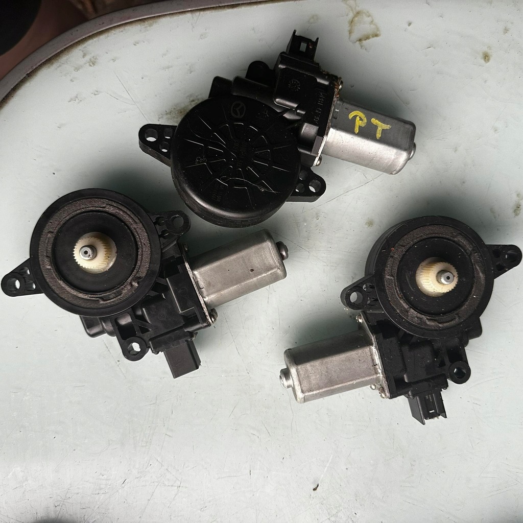 фото №15, Mazda 6____ 08-12_____ моторчик стекло перед левый