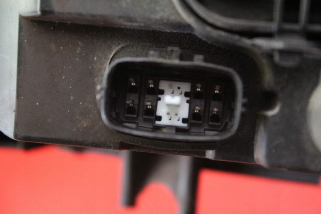 фото №9, Фара правий лампа перед ксенон eu f014003907 mazda 6 1 i gg lift 05-07