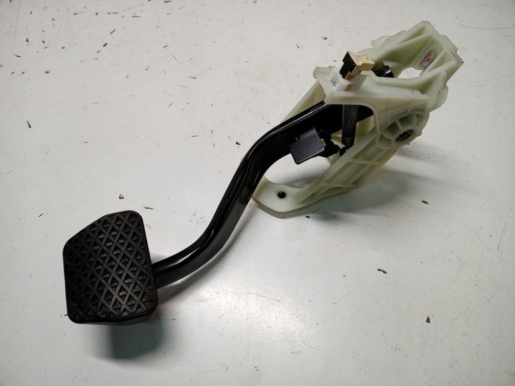 Купить Педаль тормоза автоматическая коробка передач bmw f32 6878290