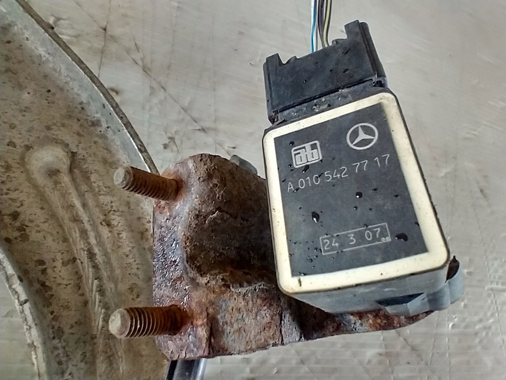 фото №9, Mercedes e-klasa w211 рычаг правый перед передний верхний a2113309007 оригинал