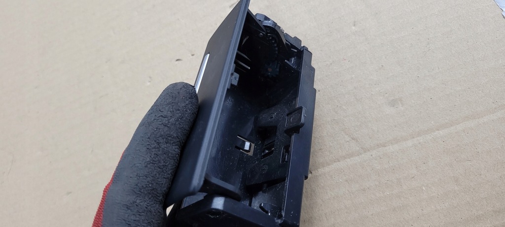 фото №6, S6 c7 4g lift a6 пепельница левая левый задняя задняя подсвеченная хром