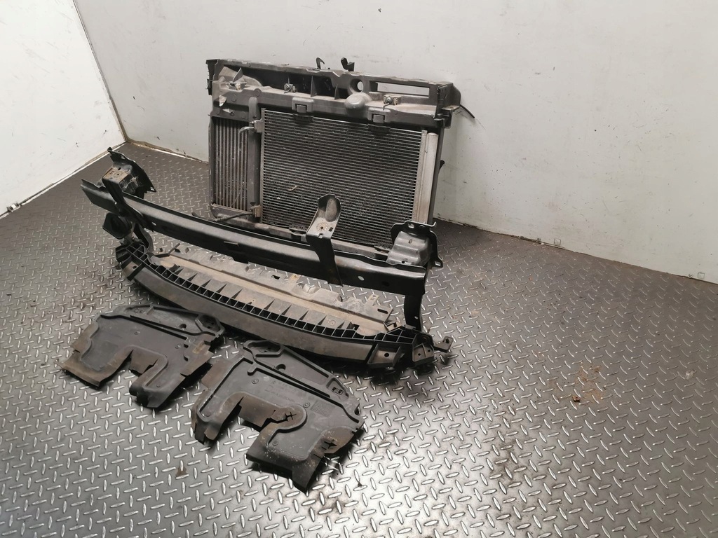 фото №6, Citroen ds3 1.6 hdi pas передний усилитель