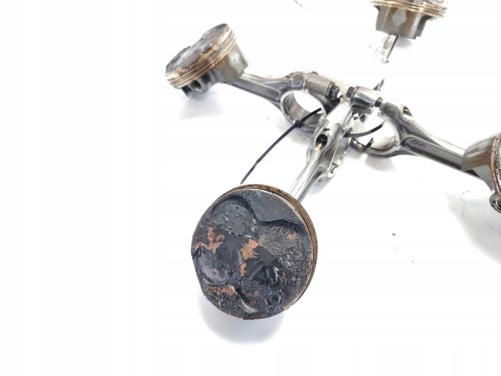 фото №6, Поршень комплект 4 sztukimv agusta brutale 1090