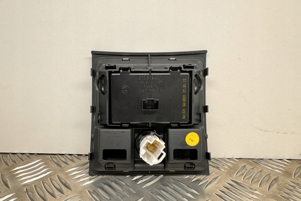 фото №8, Прикурювач skoda superb ii 3t4 3t0919201 2.0l дизель 125kw 2012