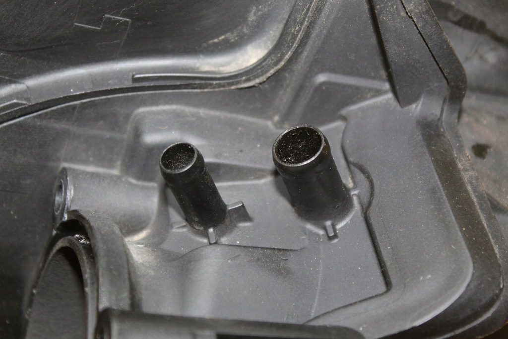 фото №10, Коллектор всасывающий vw golf v blp 1.6 fsi 03c129711f