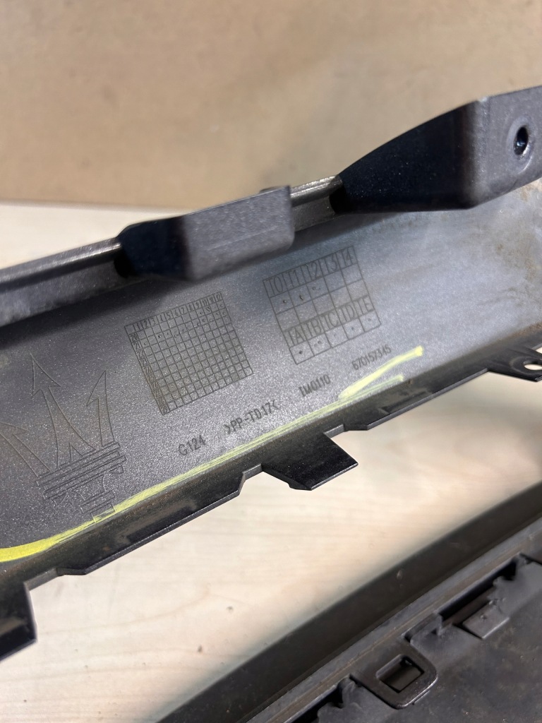 фото №12, Maserati grecale бампер перед передний