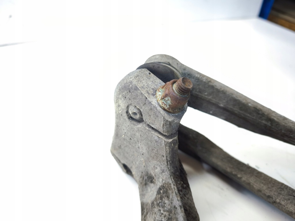 фото №6, Поворотный кулак правый перед audi a4 b8 a5 8t q5 8r 8k0407258g