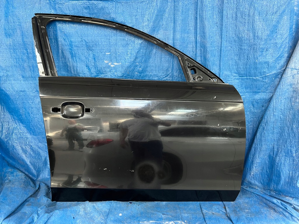 фото №1, Audi a4 b8 правое передние дверь