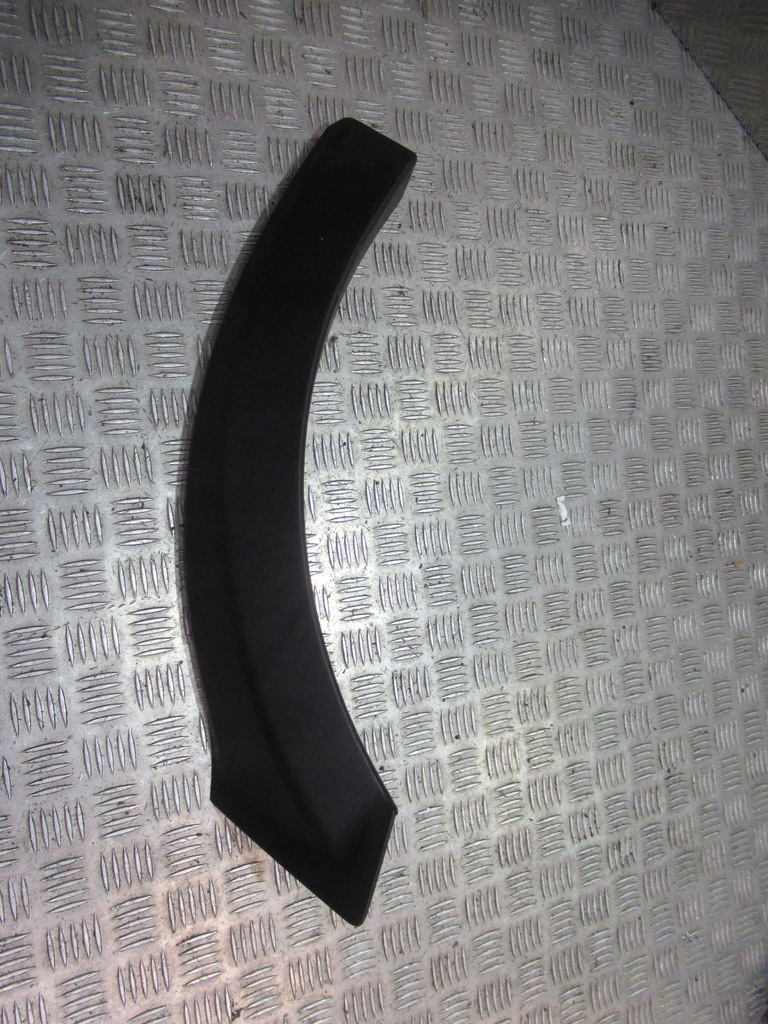 фото №1, Range rover velar молдинг крыла j8a2-28370-ad