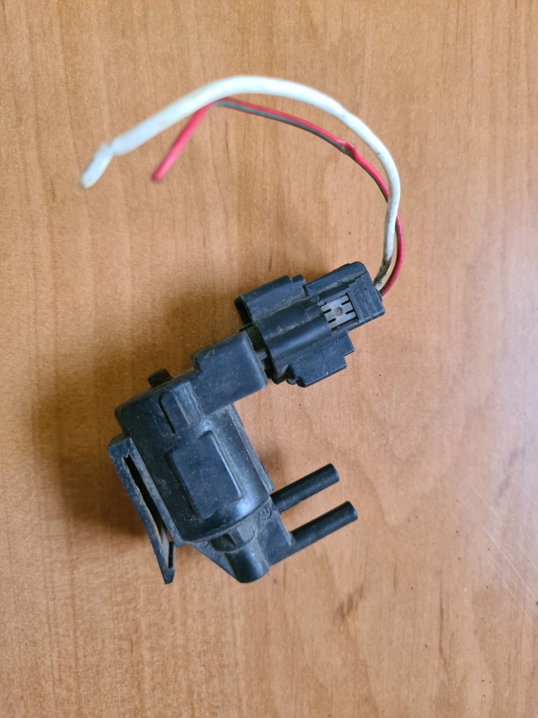 фото №1, Клапан вакууму k5t44090 mazda 6