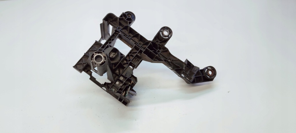 фото №6, Кронштейн коробка предохранителей audi a1 6r0915343c