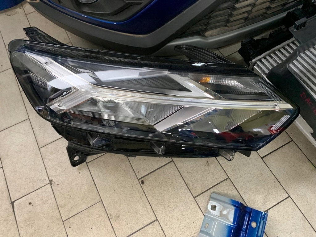 фото №11, Перед бампер лампи капот крила радіатор dacia sandero stepway iii