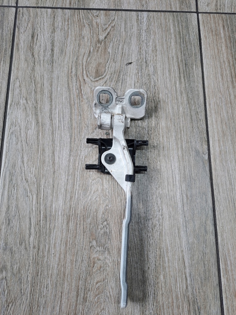 фото №1, Петля правий капот решітка volvo fh 4 fmx