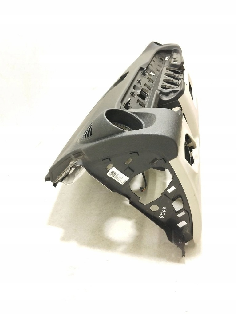 фото №15, Mercedes-benz eqb 2023 панели приборная, консоль