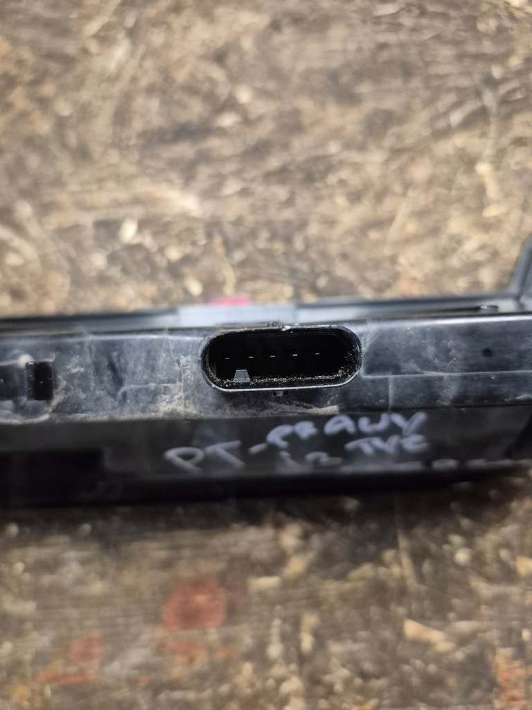 фото №11, Bmw i01 i3 лампа задняя w бампер правая lub левая 7304044 7304043