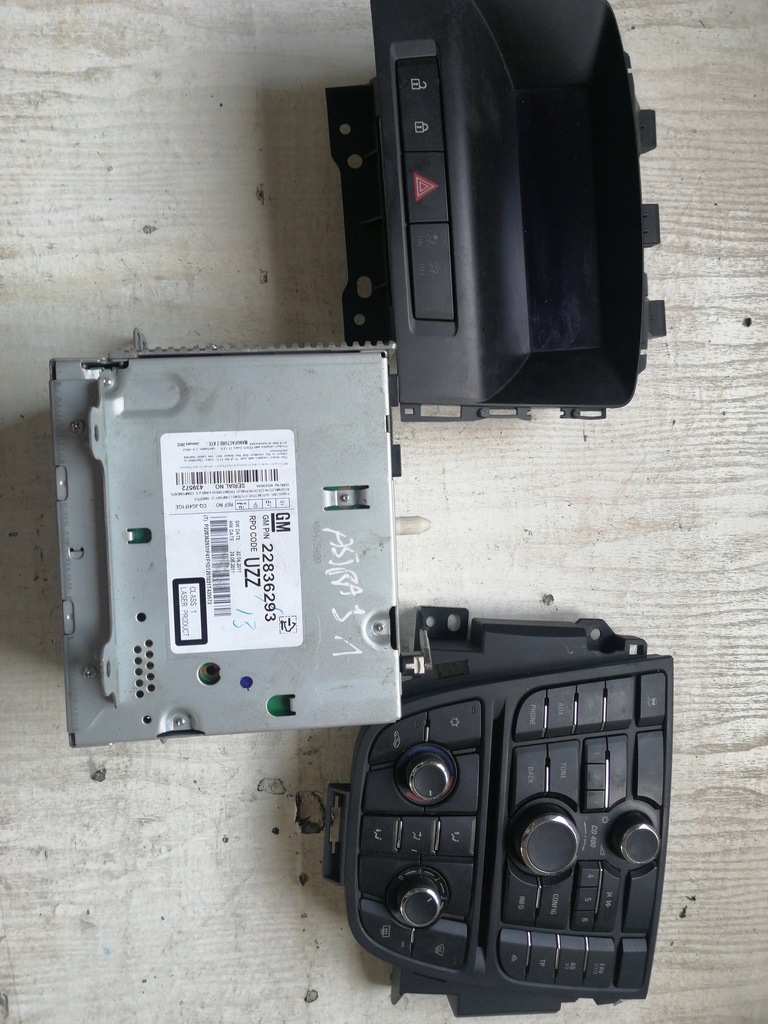 фото №4, 3047 панель обдув с радио opel astra j 13346050