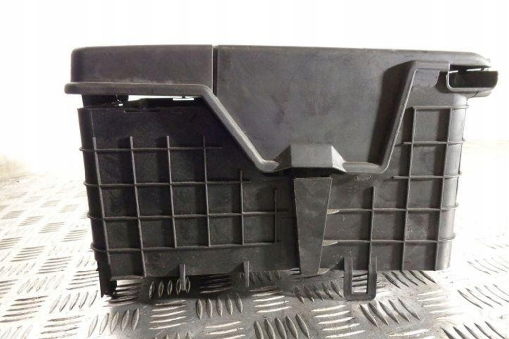 Основание аккумулятор vw passat b7 362 3c0915335 1.97l дизель 103kw 2011 Киев