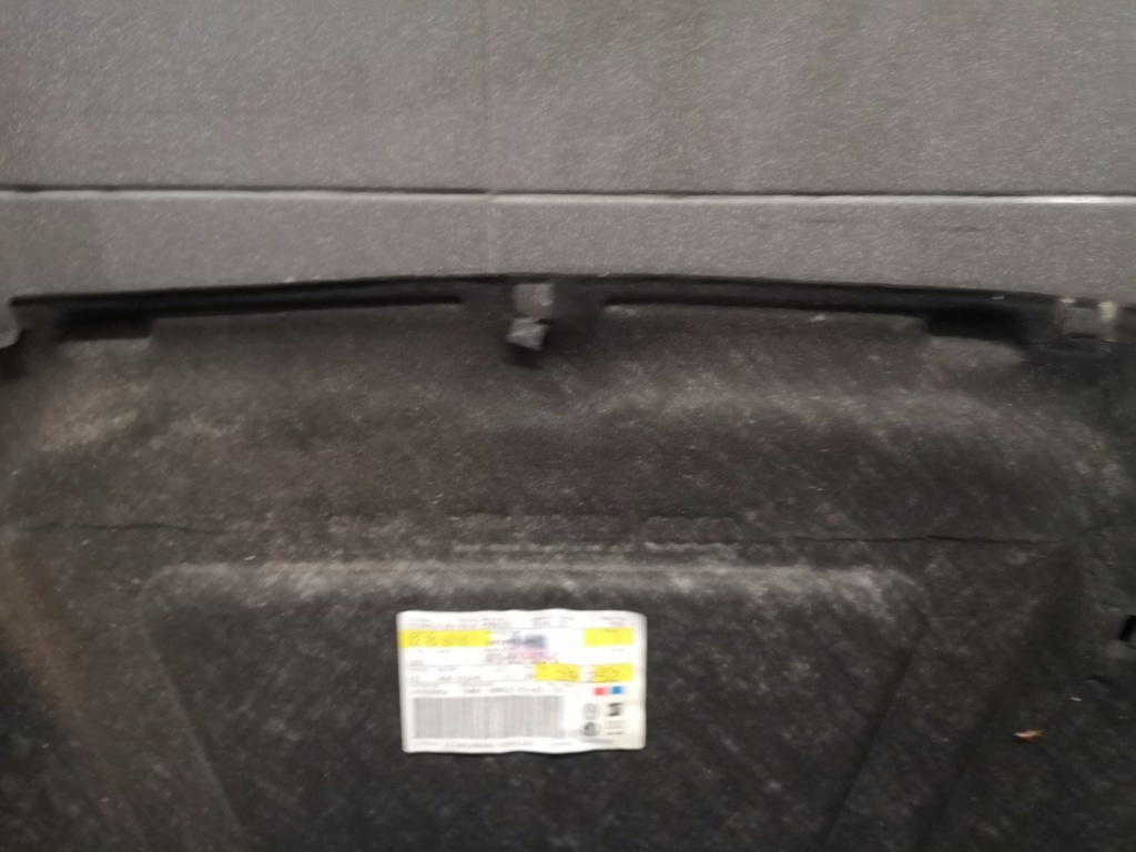 фото №13, Шумоизоляция капот audi a6 c6 4f0863825d