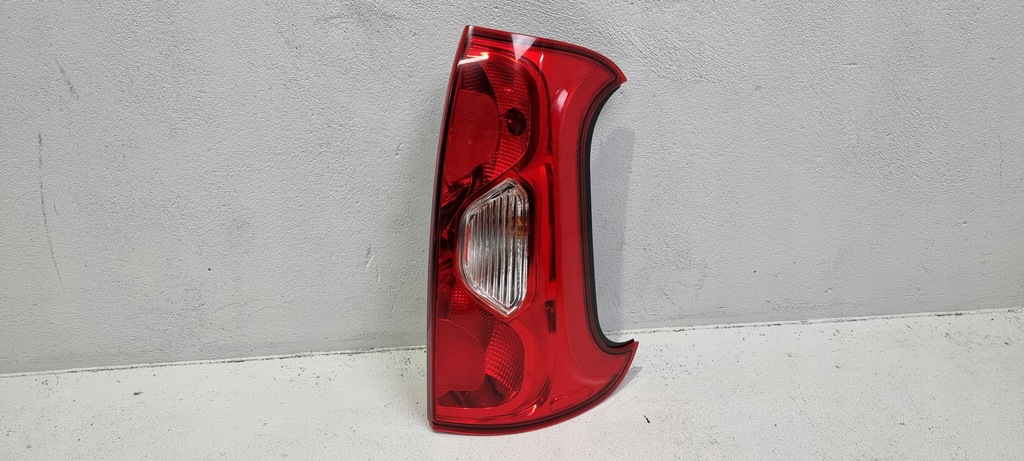 фото №1, Лампа правый задняя задняя fiat panda iii 12-