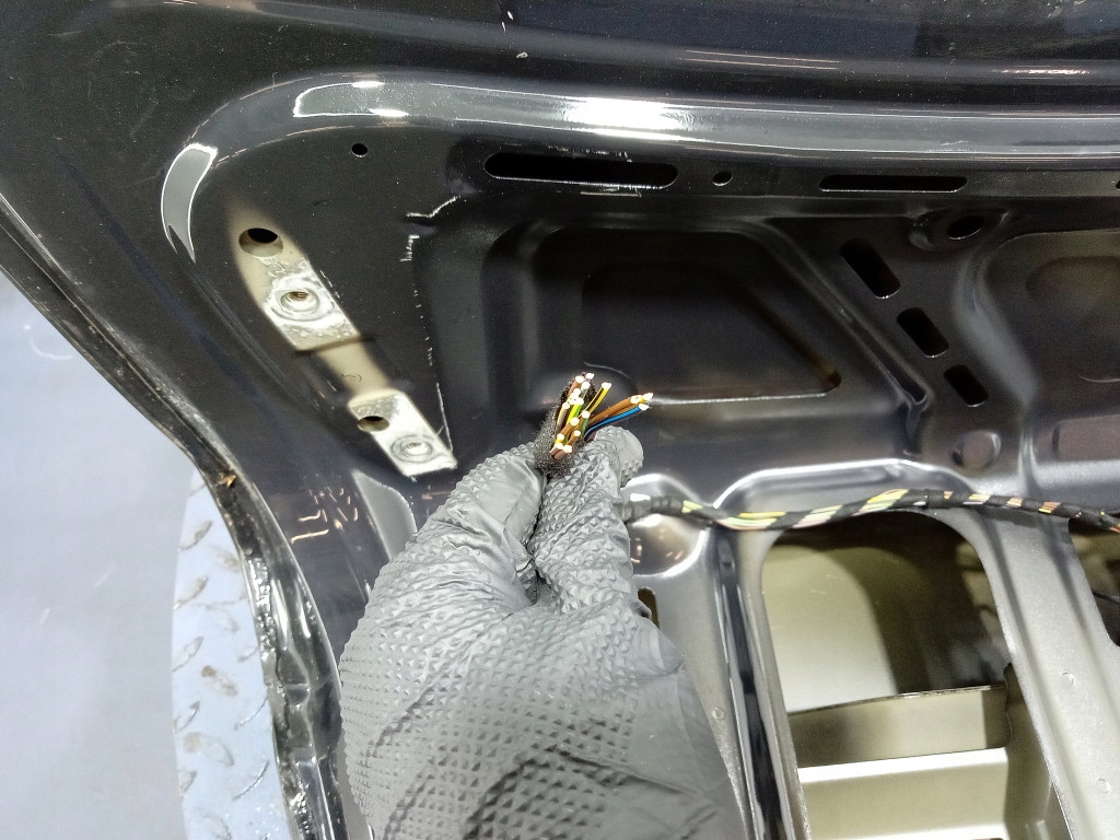 фото №14, Bmw 3 f30 sedan крышка багажника багажника задняя задняя 668 schwarz ii