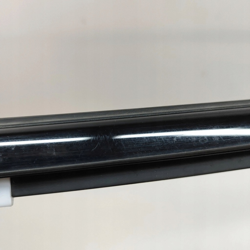 фото №6, Kia ev6 2022 правая сторона молдинг / прокладка стекло дверь задних