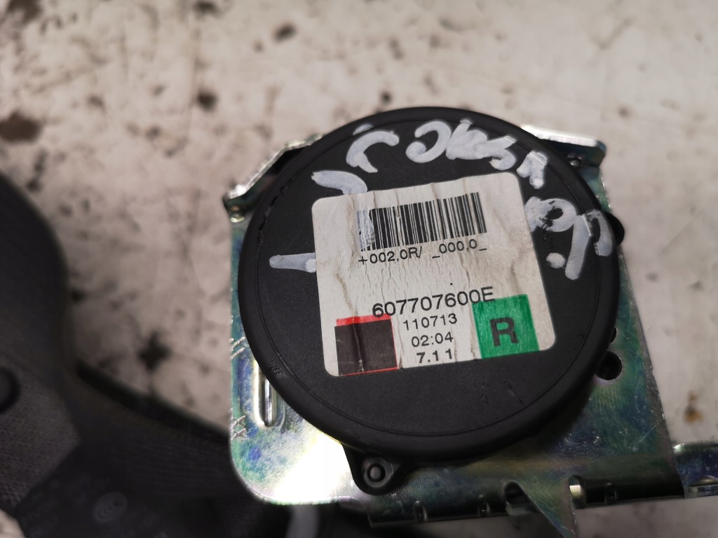 Opel corsa d fl ремень безопасности правый  перед 3d 11r с Разборки