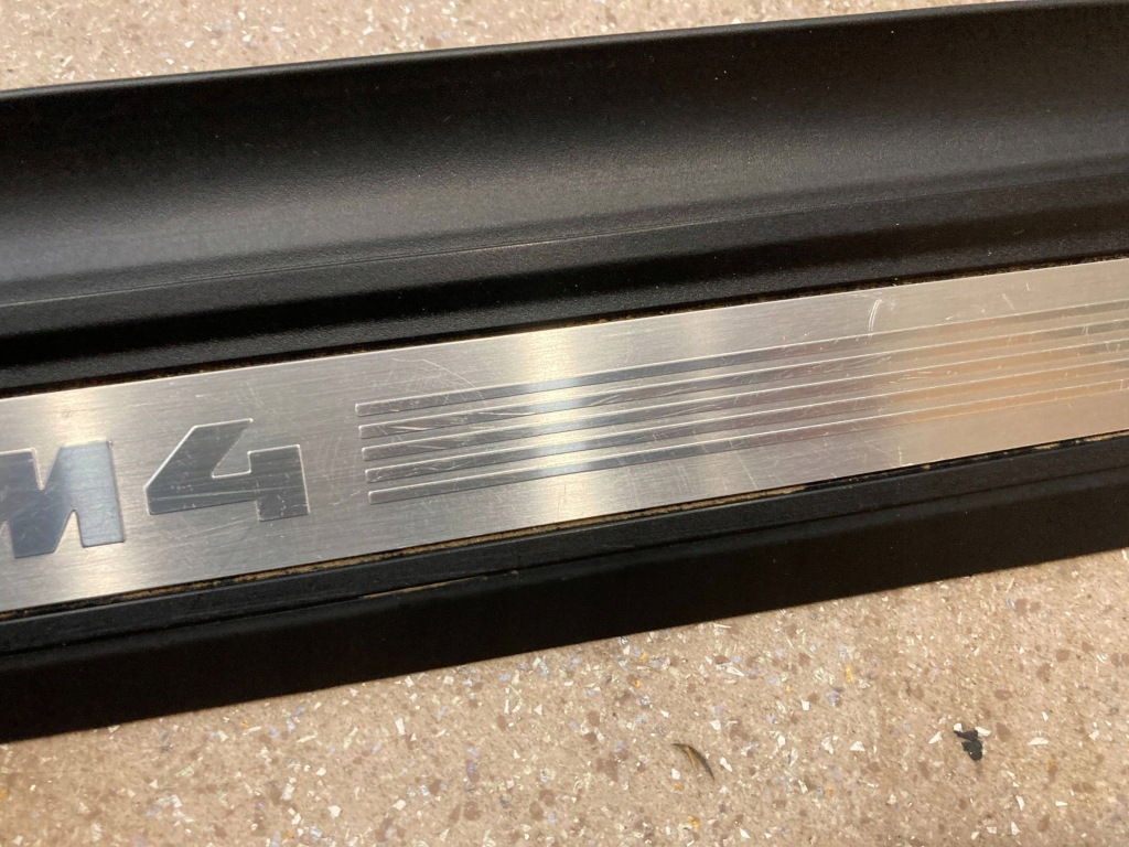 Купить Накладка порог дверь передних перед сторона левая bmw m4 f82 f83 8054413