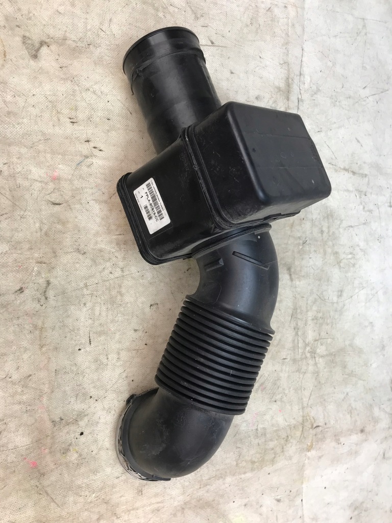 фото №1, Range rover vogue 12-21 резонатор воздухозаборник воздуха