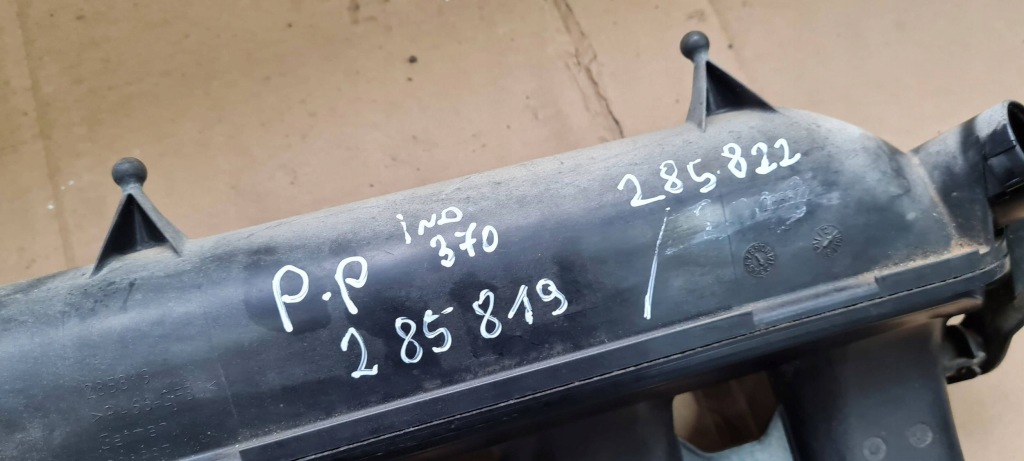 Maserati quattroporte vi колектор впускний  повітря 3.8 v8 285819 Недорого