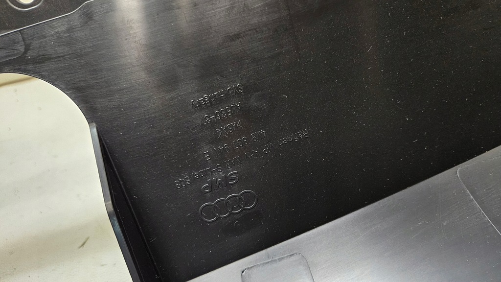 фото №13, Накладка задняя спойлер audi sq8 s-line 4m8807941e