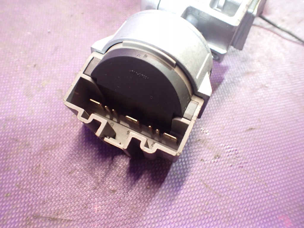 фото №4, Focus mk2 1.6 tdci замок зажигания ключ 3m513f880ad