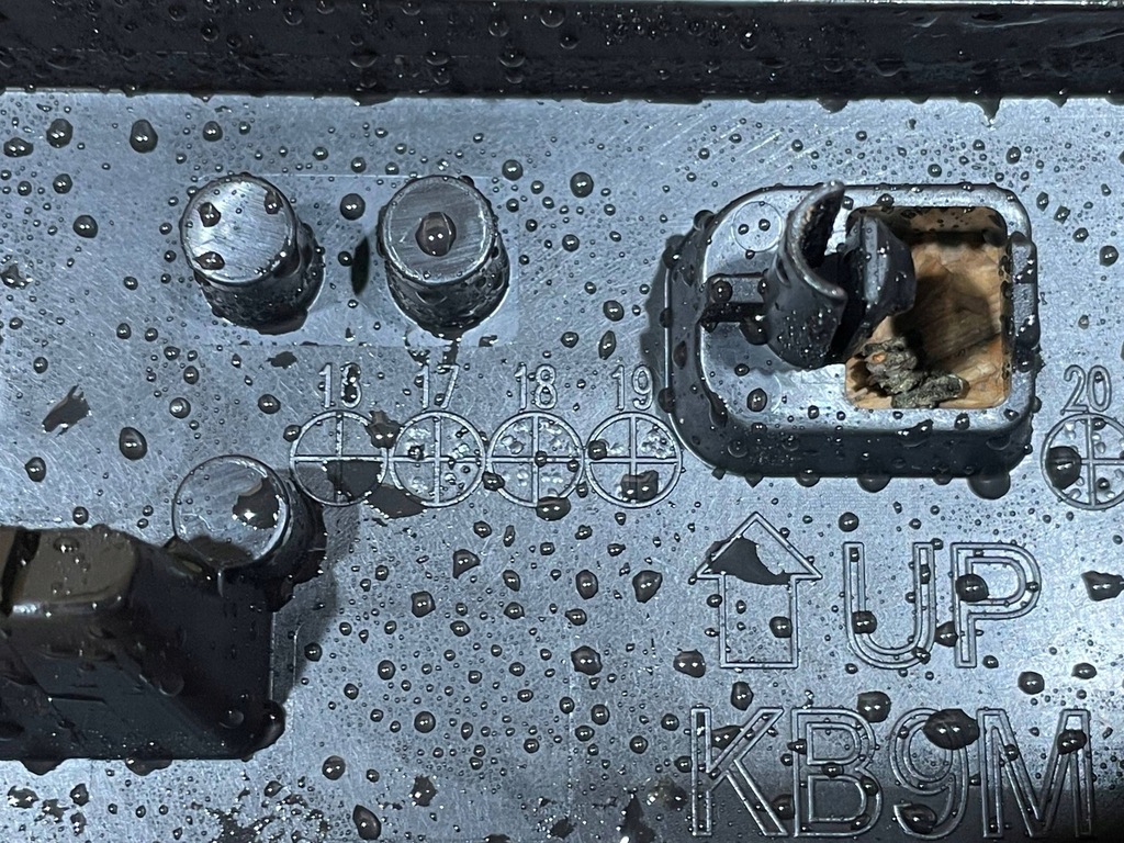 фото №12, Mazda cx5 cx-5 ii 2 kf 17-22 молдинг подкладка pod номерной знак бампер перед