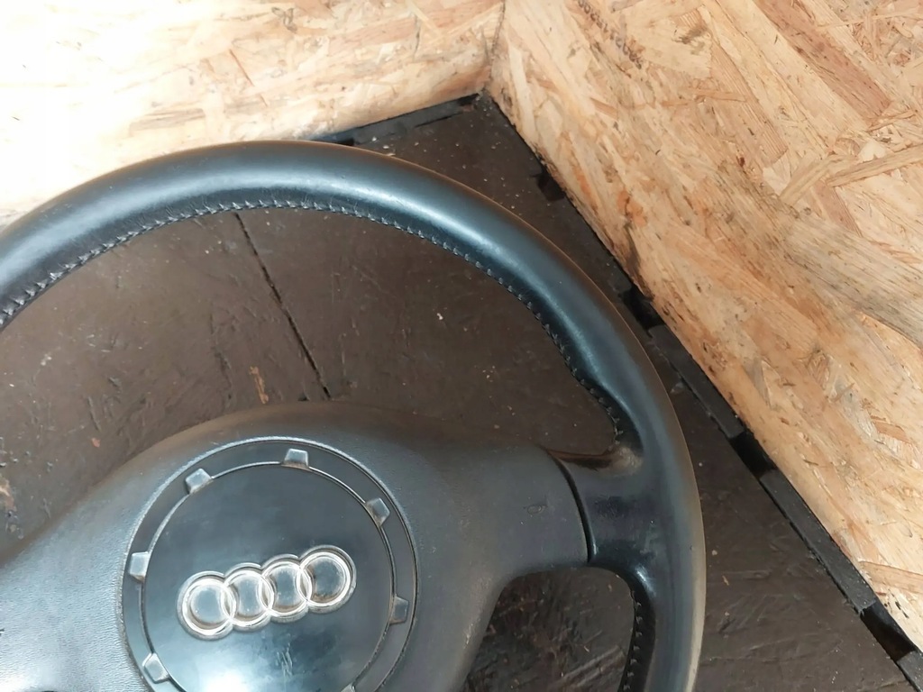 фото №12, Повітропровід триспицева шкіра audi a3 8l 8l0419091q 8l0880201j