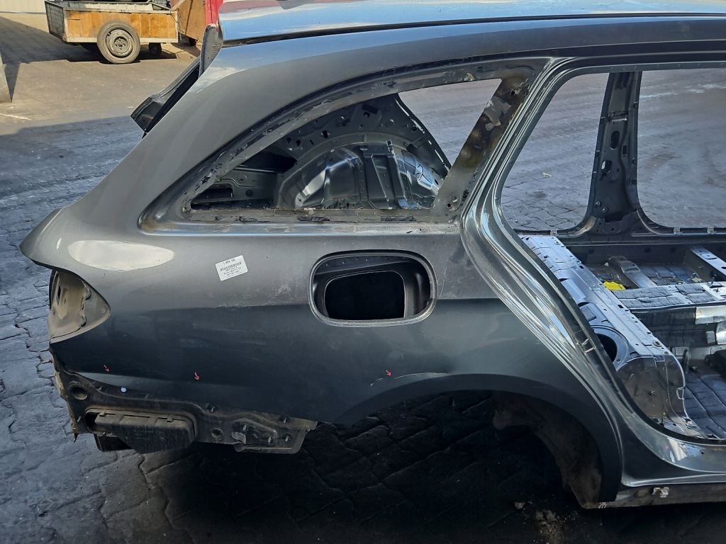 фото №1, Крыло задняя правый mercedes w213 szary 992 четверть kombi