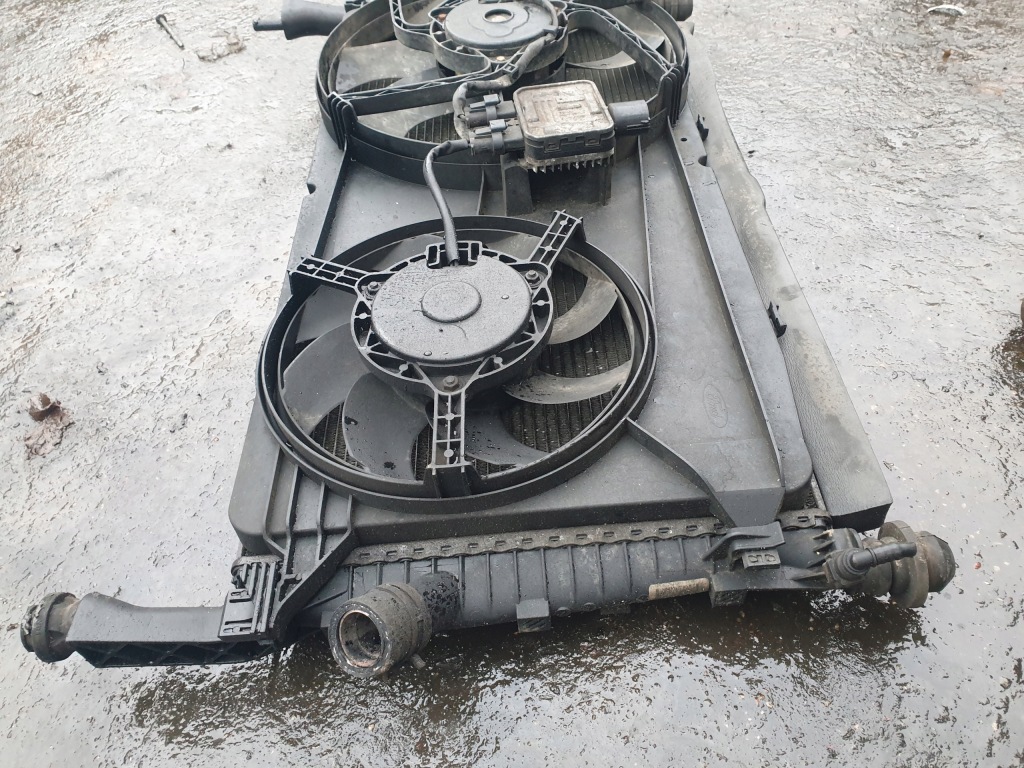 Радіатор води вентилятори ford transit mk7 2.2 tdci 940004300 Недорого