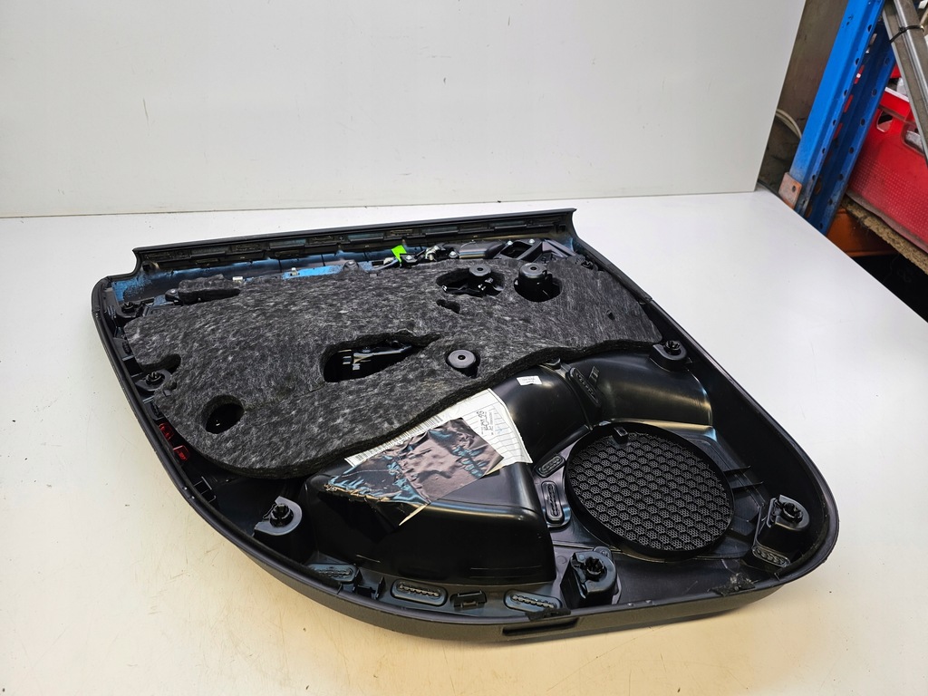 фото №7, Обшивка дверь правый задняя audi a3 8v sedan 8v5867306 europa