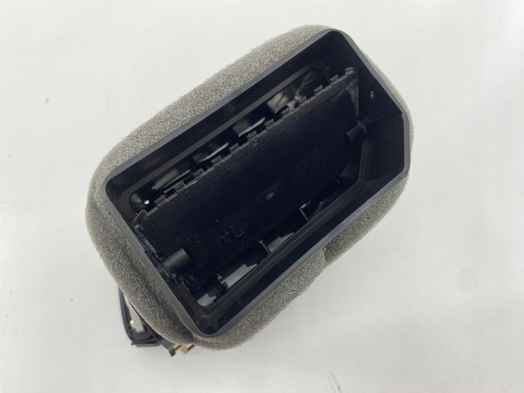 фото №8, Решётка обдув консоли левая ford fiesta mk8 eu